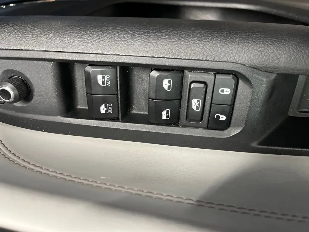 2025 Jeep Compass Limited - Photo 21