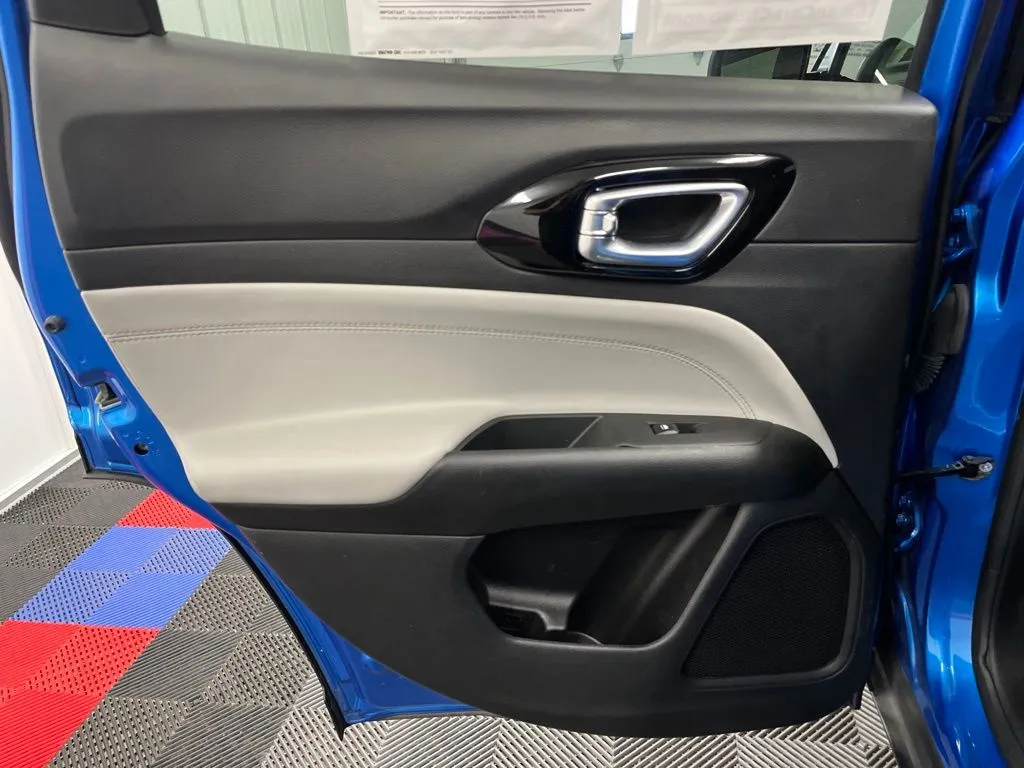 2025 Jeep Compass Limited - Photo 17