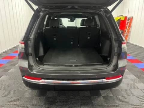 More photos of 2024 Jeep Grand Cherokee 4xe at Bridgeland Auto Brokers, NY