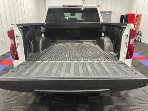More photos of 2025 Chevrolet Silverado 1500 LT at Bridgeland Auto Brokers, NY