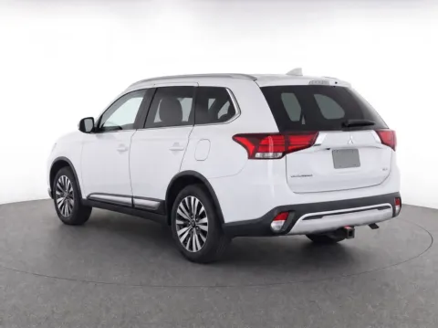Another view of 2020 Mitsubishi Outlander for sale in Bridgeport, NY at Bridgeland Auto Brokers