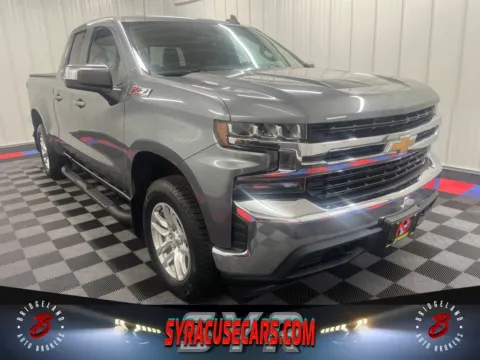 Gray 2019 Chevrolet Silverado 1500 LT for sale in Bridgeport, NY
