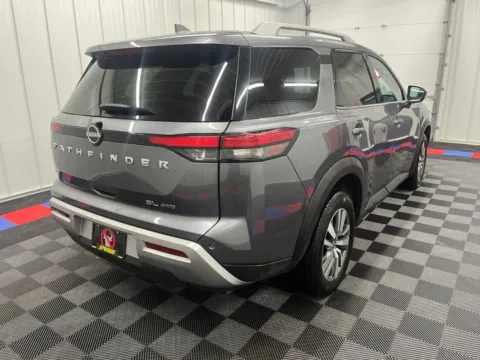 Another view of 2025 Nissan Pathfinder SL for sale in Bridgeport, NY at Bridgeland Auto Brokers