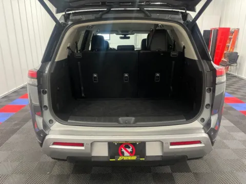More photos of 2025 Nissan Pathfinder SL at Bridgeland Auto Brokers, NY
