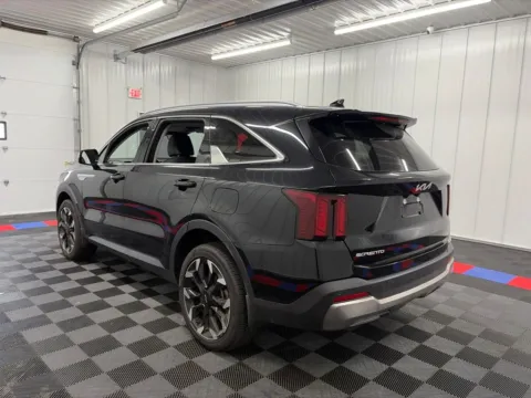 More photos of 2025 Kia Sorento X-Line EX at Bridgeland Auto Brokers, NY