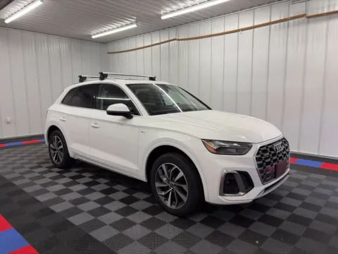 Photos of 2023 Audi Q5 45 S line Premium for sale in Bridgeport, NY at Bridgeland Auto Brokers
