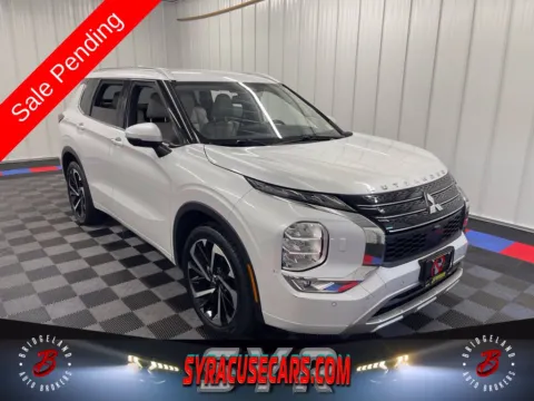 Unknown 2023 Mitsubishi Outlander SEL for sale in Bridgeport, NY
