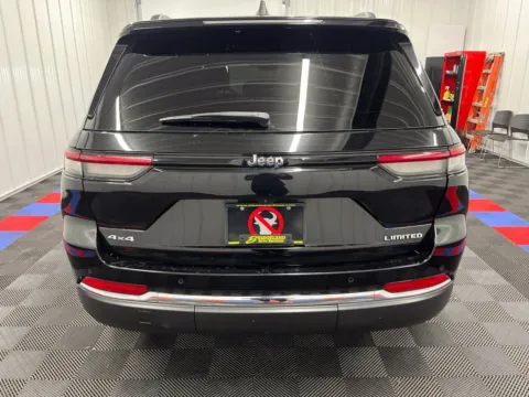 More photos of 2024 Jeep Grand Cherokee Limited at Bridgeland Auto Brokers, NY
