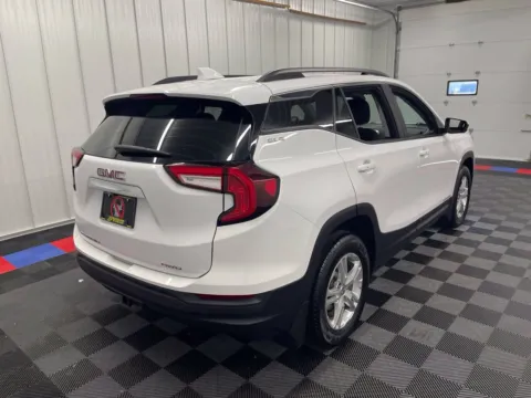 More photos of 2022 GMC Terrain SLE at Bridgeland Auto Brokers, NY