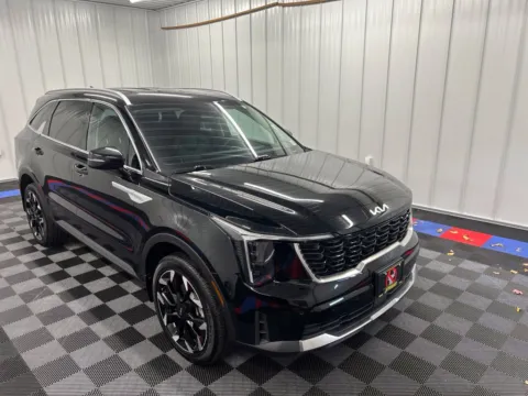 Another view of 2025 Kia Sorento EX for sale in Bridgeport, NY at Bridgeland Auto Brokers