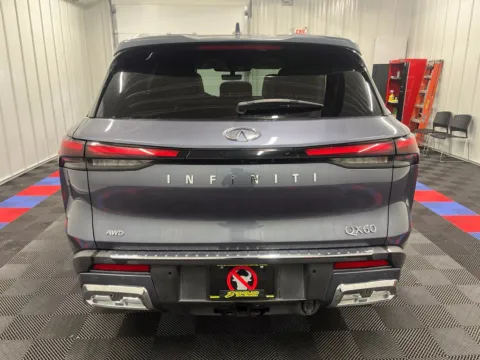 Another view of 2022 INFINITI QX60 Sensory for sale in Bridgeport, NY at Bridgeland Auto Brokers