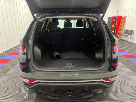 More photos of 2024 Hyundai Tucson Hybrid Blue at Bridgeland Auto Brokers, NY