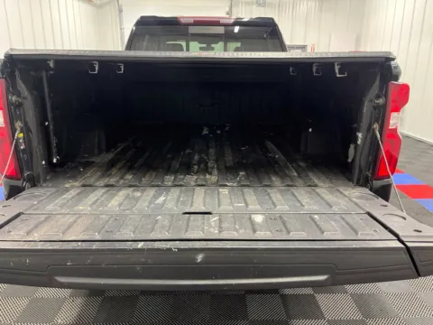 More photos of 2021 Chevrolet Silverado 1500 LT Trail Boss at Bridgeland Auto Brokers, NY
