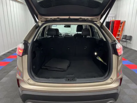 More photos of 2020 Ford Edge SEL at Bridgeland Auto Brokers, NY