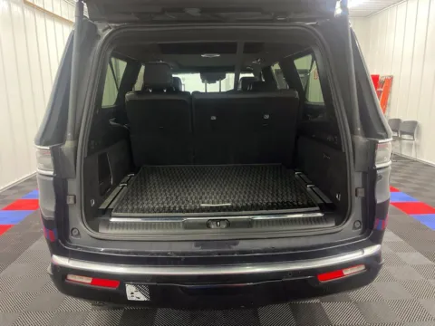 More photos of 2024 Jeep Grand Wagoneer L Series III at Bridgeland Auto Brokers, NY