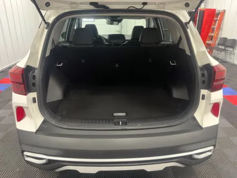 More photos of 2021 Kia Seltos S at Bridgeland Auto Brokers, NY