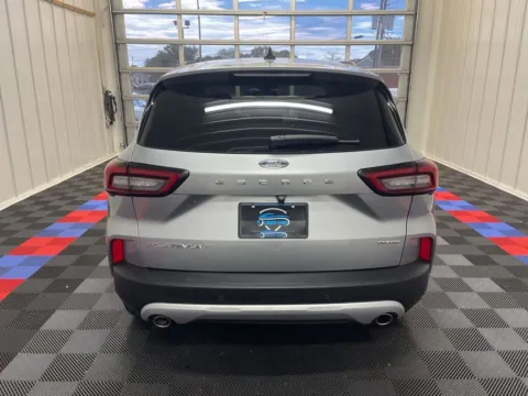 More photos of 2023 Ford Escape Platinum at Bridgeland Auto Brokers, NY