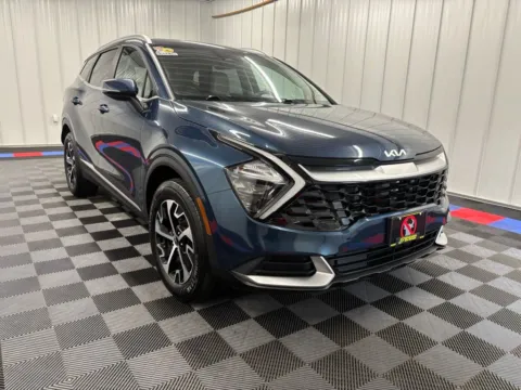 Photos of 2023 Kia Sportage Hybrid EX for sale in Bridgeport, NY at Bridgeland Auto Brokers