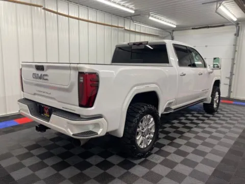 More photos of 2024 GMC Sierra 2500HD Denali Ultimate at Bridgeland Auto Brokers, NY