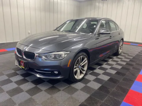 More photos of 2018 BMW 3 Series 330i xDrive at Bridgeland Auto Brokers, NY