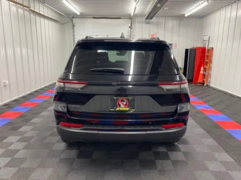 More photos of 2024 Jeep Grand Cherokee Altitude X at Bridgeland Auto Brokers, NY