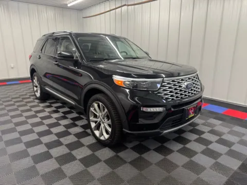 Photos of 2021 Ford Explorer Platinum for sale in Bridgeport, NY at Bridgeland Auto Brokers