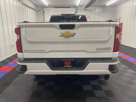 More photos of 2022 Chevrolet Silverado 2500HD High Country at Bridgeland Auto Brokers, NY