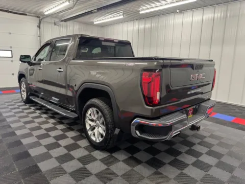 More photos of 2019 GMC Sierra 1500 SLT at Bridgeland Auto Brokers, NY
