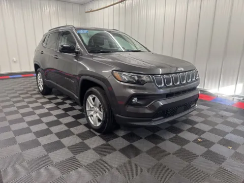 Photos of 2022 Jeep Compass Latitude for sale in Bridgeport, NY at Bridgeland Auto Brokers