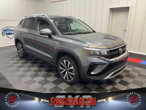 Gray 2022 Volkswagen Taos 1.5T SE for sale in Bridgeport, NY
