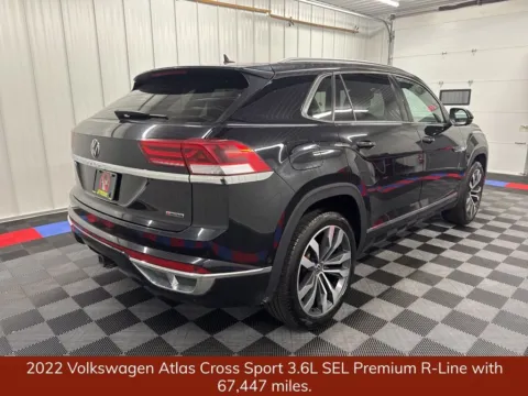 Another view of 2022 Volkswagen Atlas Cross Sport 3.6L V6 SEL Premium R-Line for sale in Bridgeport, NY at Bridgeland Auto Brokers