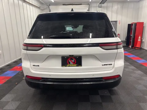 More photos of 2023 Jeep Grand Cherokee Limited at Bridgeland Auto Brokers, NY