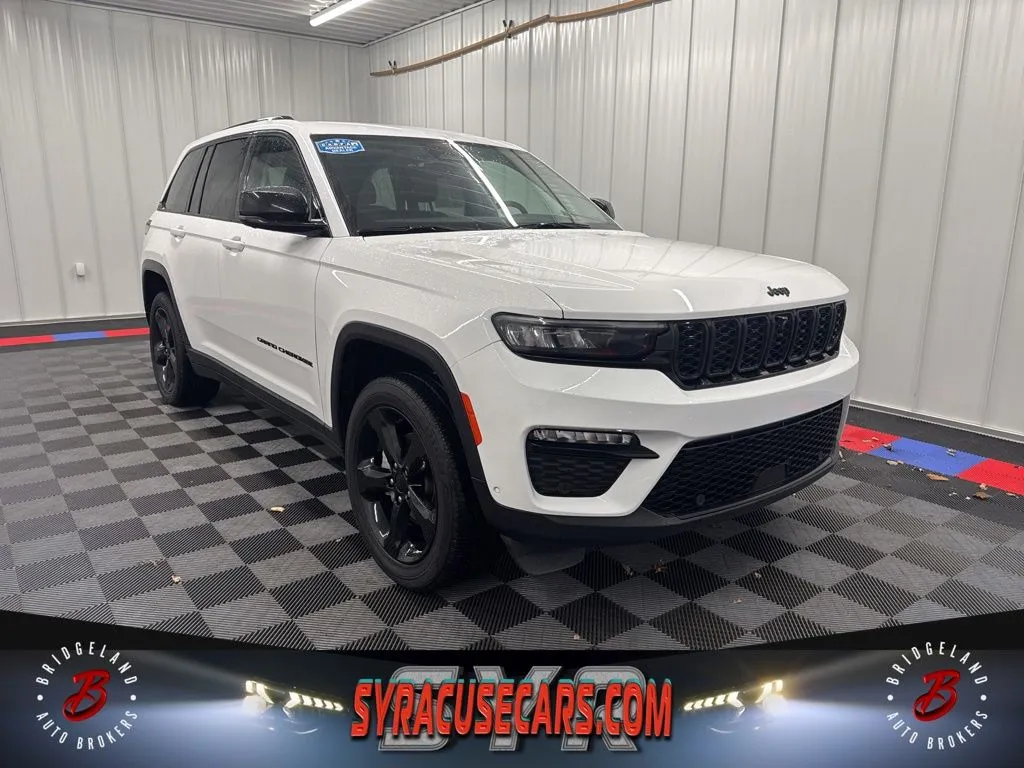 White 2023 Jeep Grand Cherokee Limited for sale in Bridgeport, NY