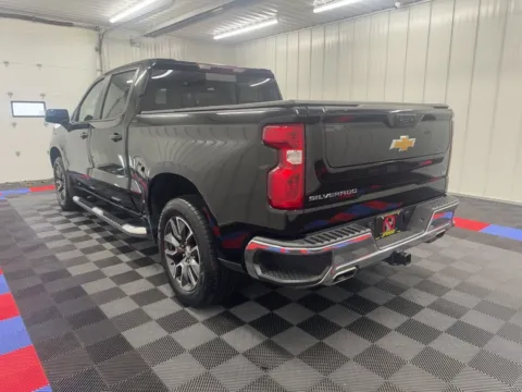 More photos of 2022 Chevrolet Silverado 1500 LT at Bridgeland Auto Brokers, NY