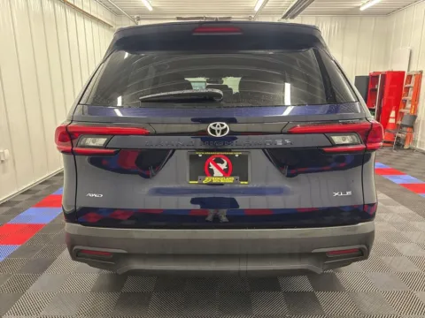 More photos of 2024 Toyota Grand Highlander XLE at Bridgeland Auto Brokers, NY