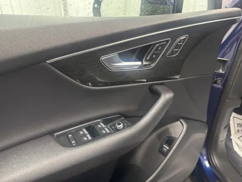 More photos of 2022 Audi Q7 55 Premium at Bridgeland Auto Brokers, NY
