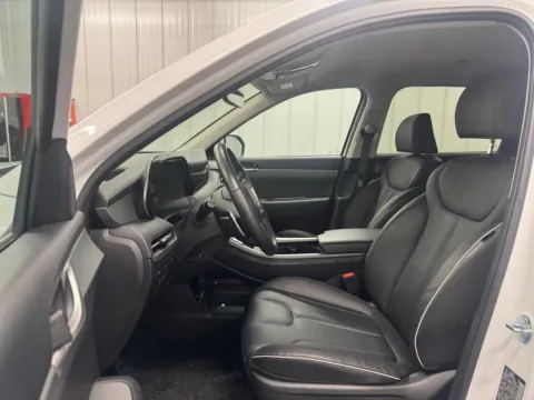 More photos of 2025 Hyundai Palisade SEL at Bridgeland Auto Brokers, NY