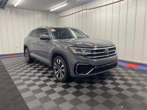 Photos of 2023 Volkswagen Atlas Cross Sport 3.6L V6 SEL Premium R-Line for sale in Bridgeport, NY at Bridgeland Auto Brokers