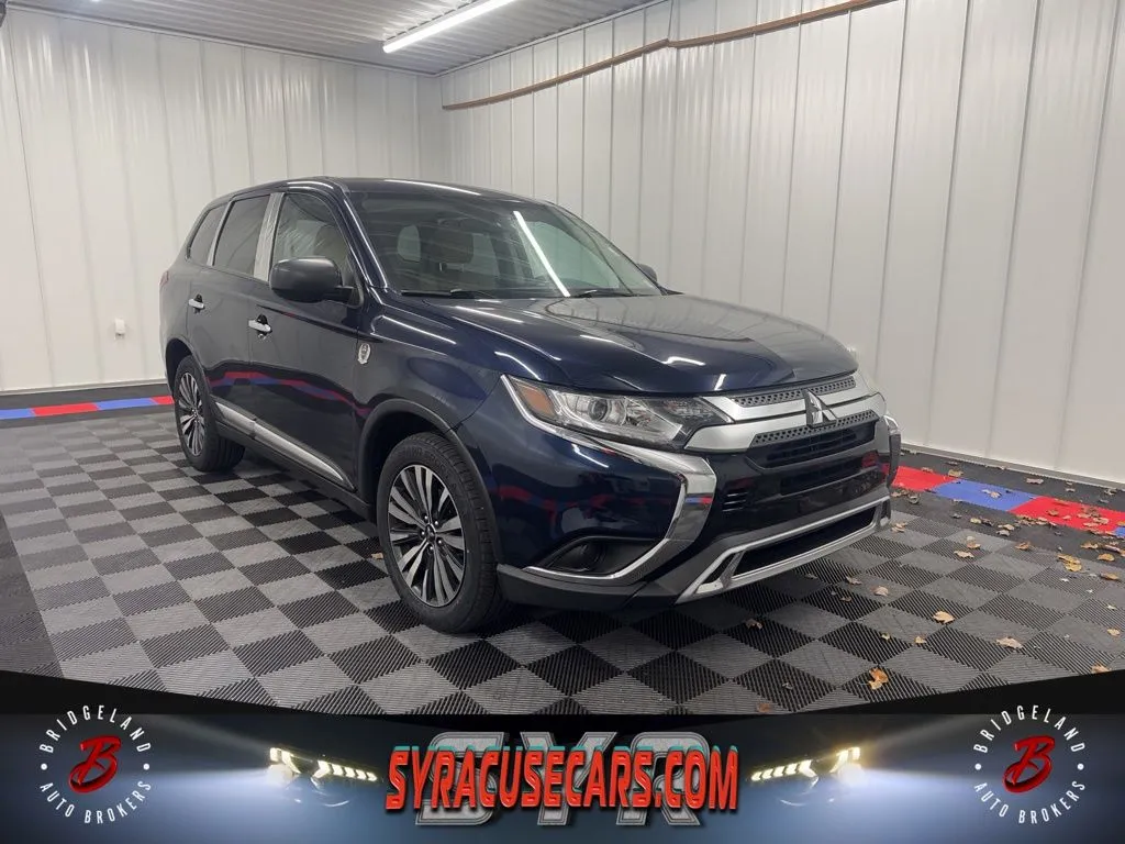 2020 Mitsubishi Outlander ES