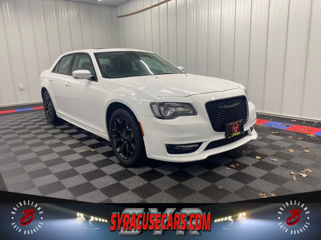 White 2023 Chrysler 300 Touring for sale in Bridgeport, NY