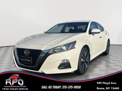 White 2022 Nissan Altima 2.5 SL for sale in Rome, NY