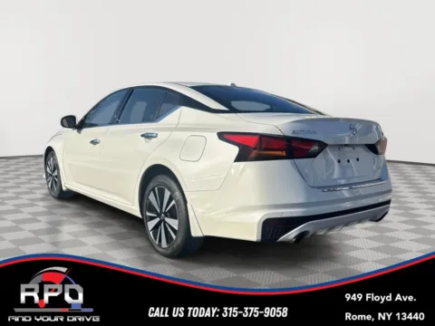 Another view of 2022 Nissan Altima 2.5 SL for sale in Rome, NY at Rome Preowned Auto Sales