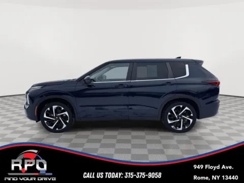 Photos of 2022 Mitsubishi Outlander SE for sale in Rome, NY at Rome Preowned Auto Sales