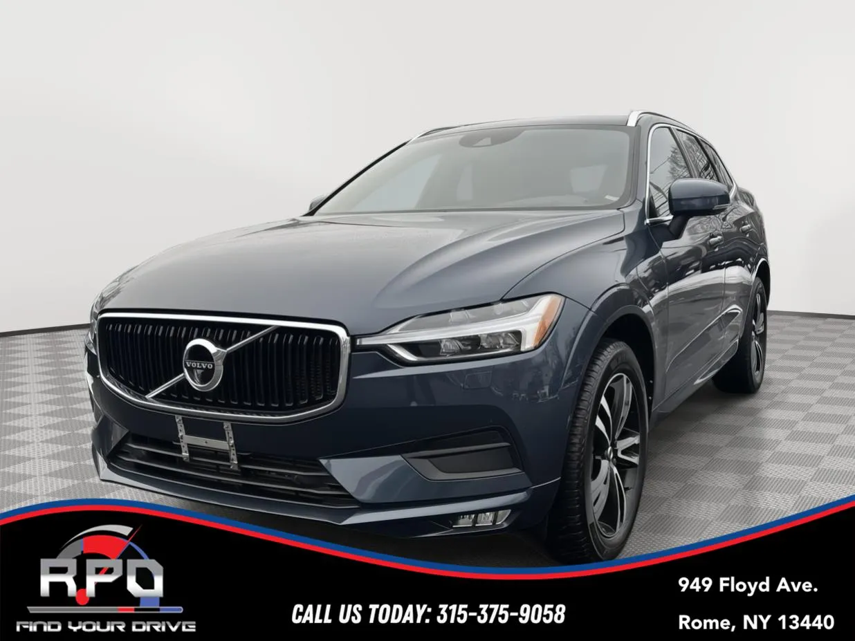 2020 Volvo XC60 Momentum's photo