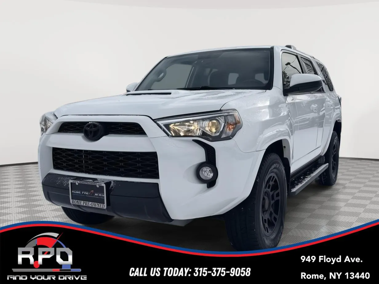 2017 Toyota 4Runner Off-Road's photo