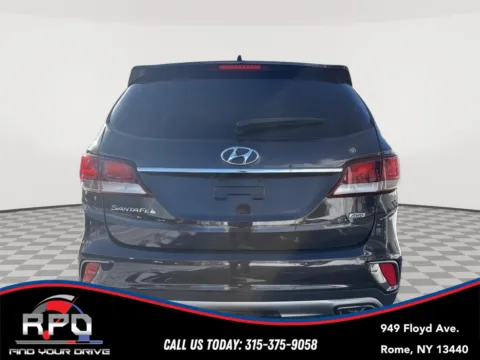 More photos of 2017 Hyundai Santa Fe SE at Rome Preowned Auto Sales, NY