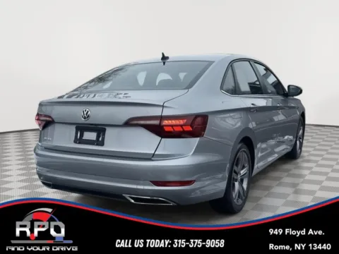More photos of 2020 Volkswagen Jetta R-Line at Rome Preowned Auto Sales, NY