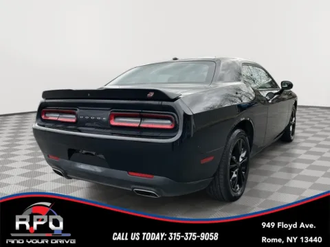 More photos of 2021 Dodge Challenger SXT at Rome Preowned Auto Sales, NY