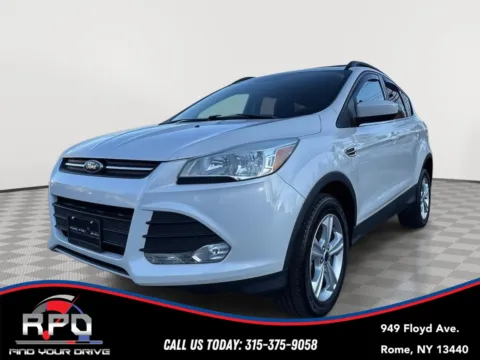 White 2016 Ford Escape SE for sale in Rome, NY