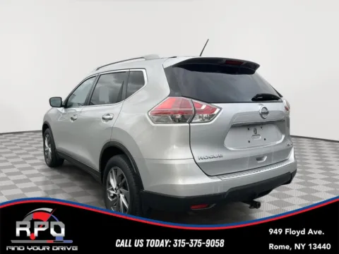 Another view of 2016 Nissan Rogue SL for sale in Rome, NY at Rome Preowned Auto Sales